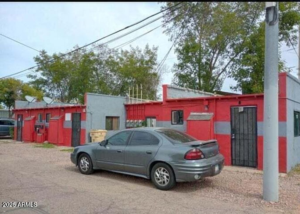 5911 W LAMAR Road 1, Glendale, AZ 85301 — exterior