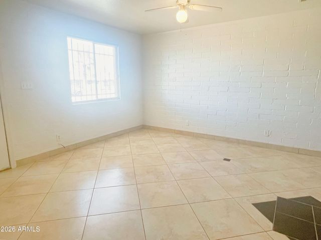 2019 E Saint Anne Avenue, Phoenix, AZ 85042