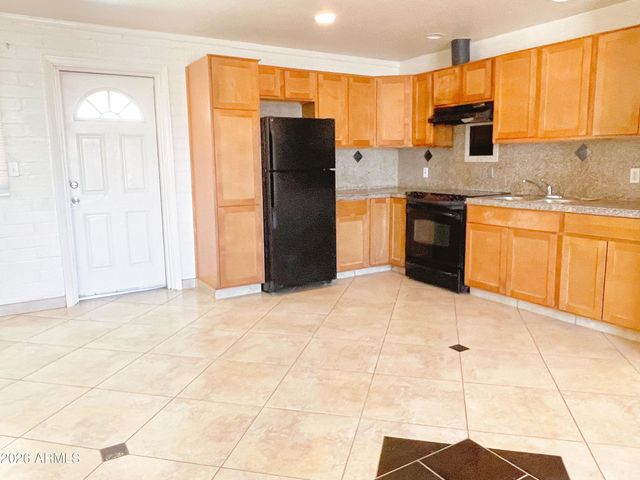 2019 E Saint Anne Avenue, Phoenix, AZ 85042