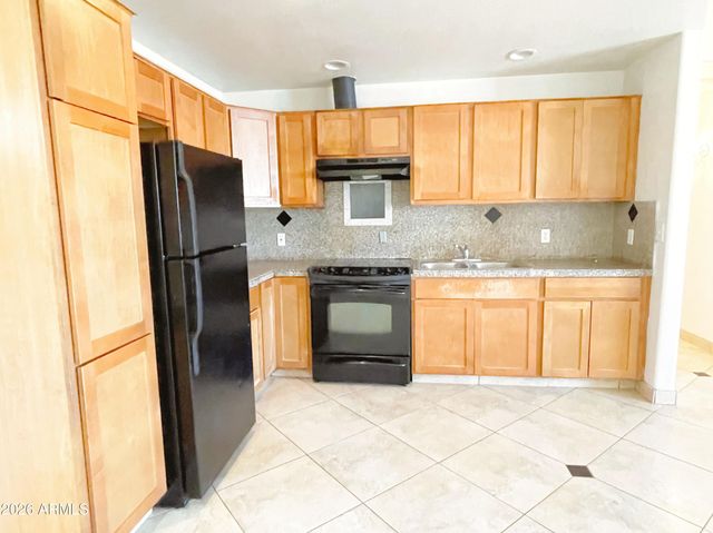 2019 E Saint Anne Avenue, Phoenix, AZ 85042