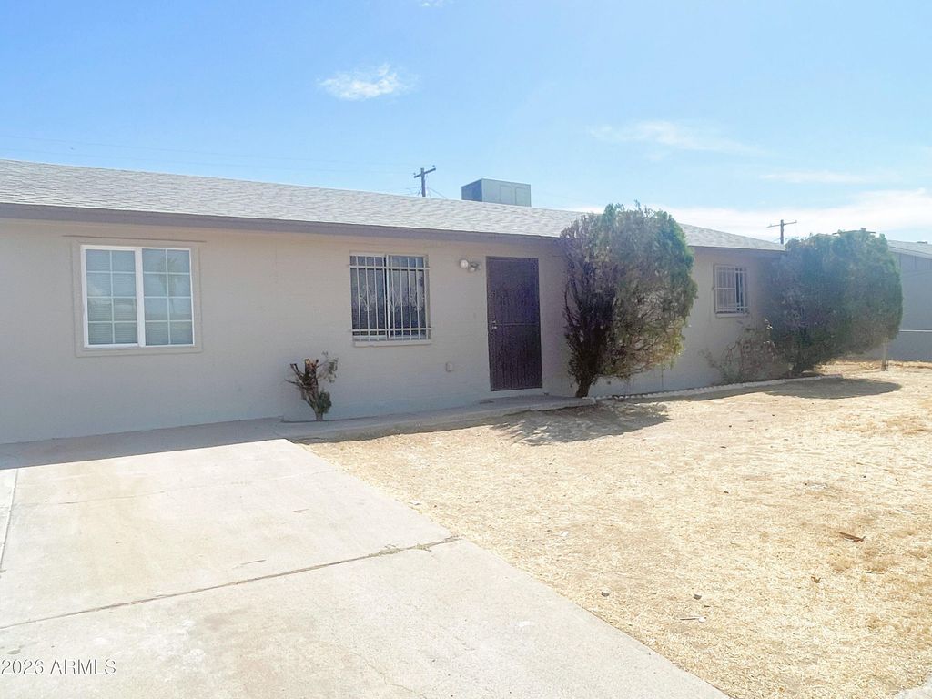 2019 E Saint Anne Avenue, Phoenix, AZ 85042