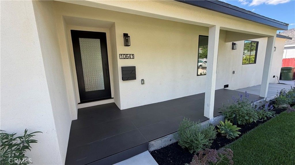 10641 Helendale, Tujunga, CA 91042 — photo 4