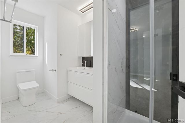 3668 Bayou Drive, West Bloomfield, MI 48323