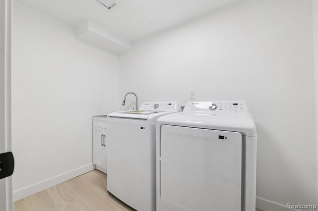 3668 Bayou Drive, West Bloomfield, MI 48323