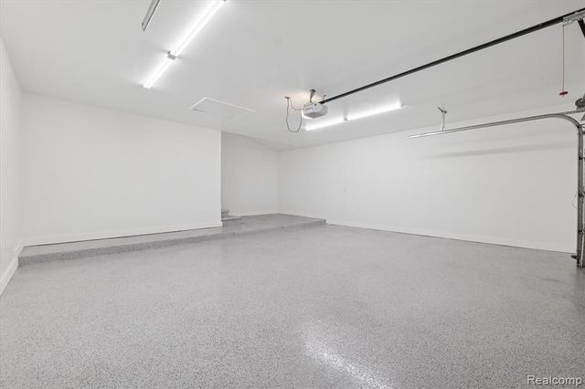 3668 Bayou Drive, West Bloomfield, MI 48323