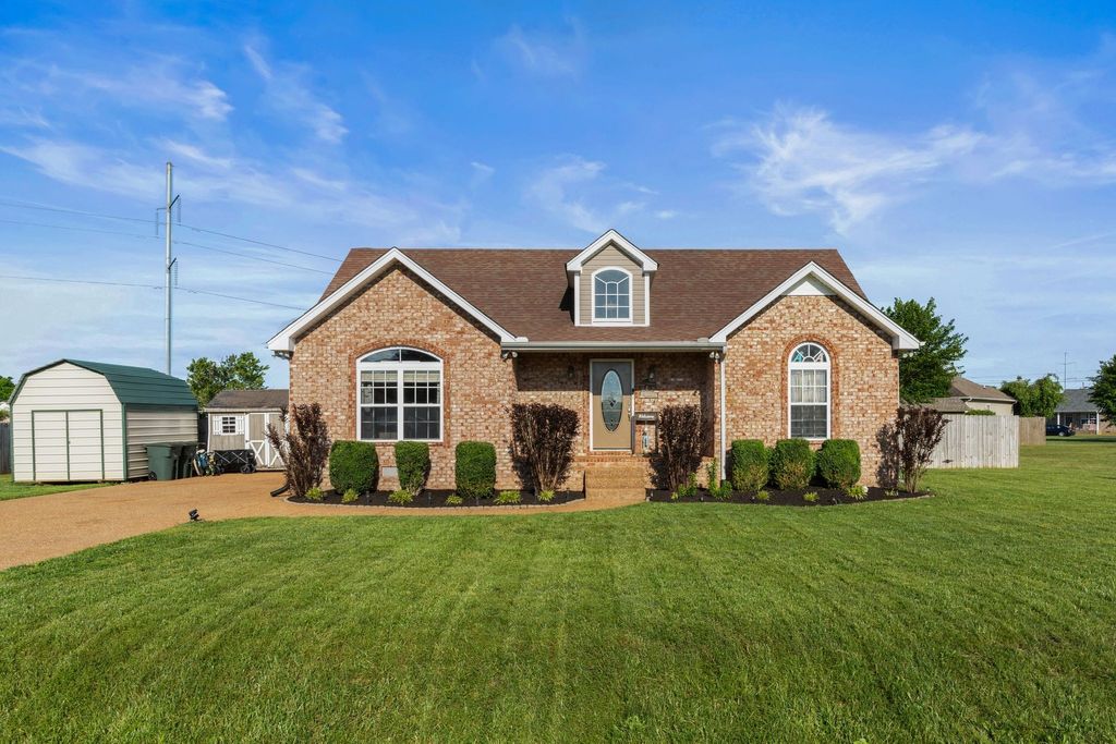 158 Cornerstone Blvd, Portland, TN 37148