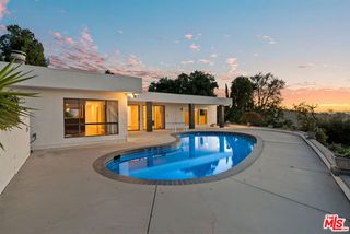 3329 Dona Rosa Drive, Studio City (los Angeles), CA 91604