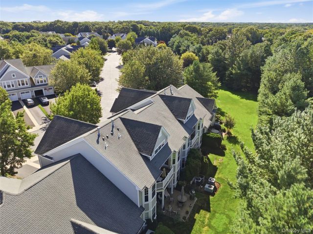 39 Symphony Drive, Lake Grove, NY 11755