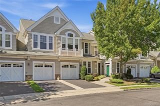 39 Symphony Drive, Lake Grove, NY 11755