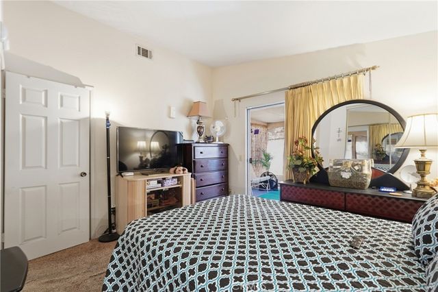 28042 CALLE VALLARTA, Menifee, CA 92585