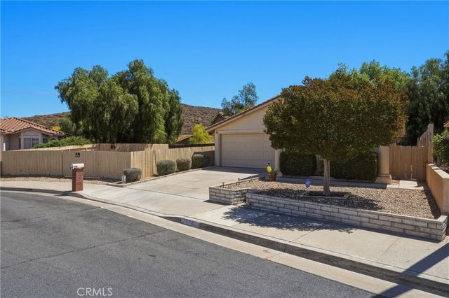 28042 CALLE VALLARTA, Menifee, CA 92585