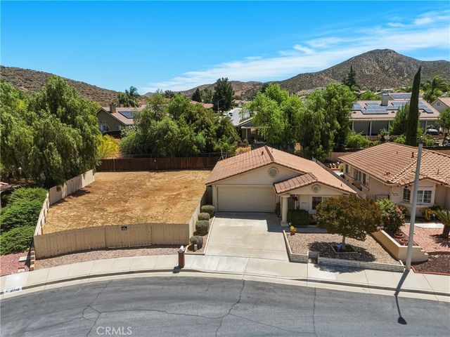 28042 CALLE VALLARTA, Menifee, CA 92585