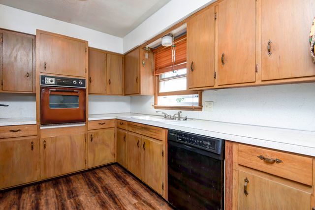 1124 South Bruce Avenue, Springfield, MO 65804