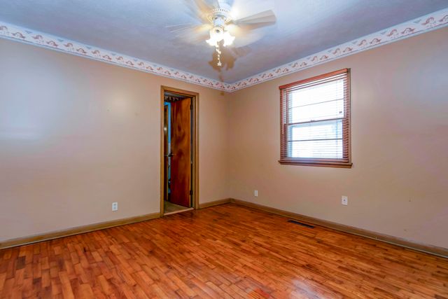 1124 South Bruce Avenue, Springfield, MO 65804