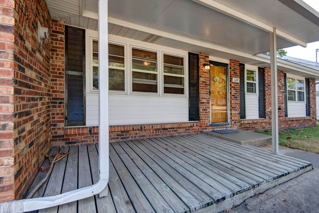 1124 South Bruce Avenue, Springfield, MO 65804