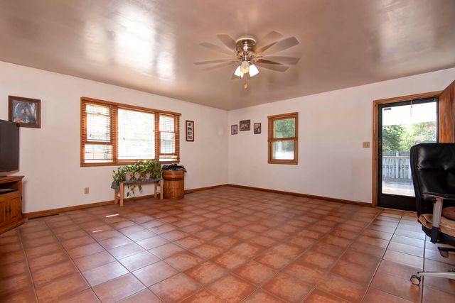 1124 South Bruce Avenue, Springfield, MO 65804