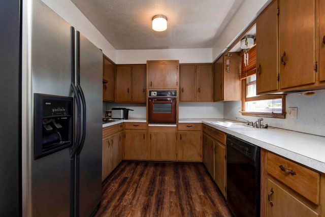 1124 South Bruce Avenue, Springfield, MO 65804