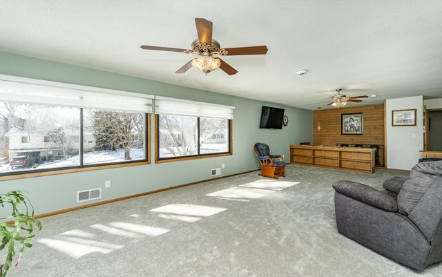 4111 5th Place NW, Rochester, MN 55901