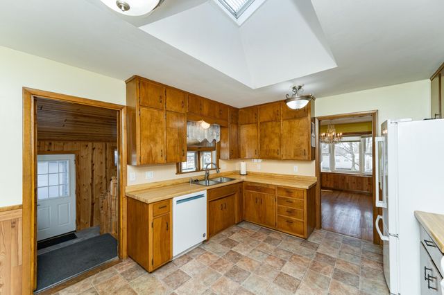 4111 5th Place NW, Rochester, MN 55901