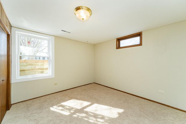 4111 5th Place NW, Rochester, MN 55901