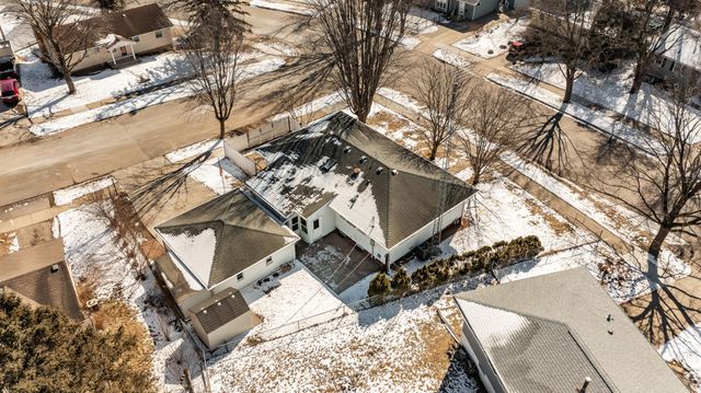 4111 5th Place NW, Rochester, MN 55901