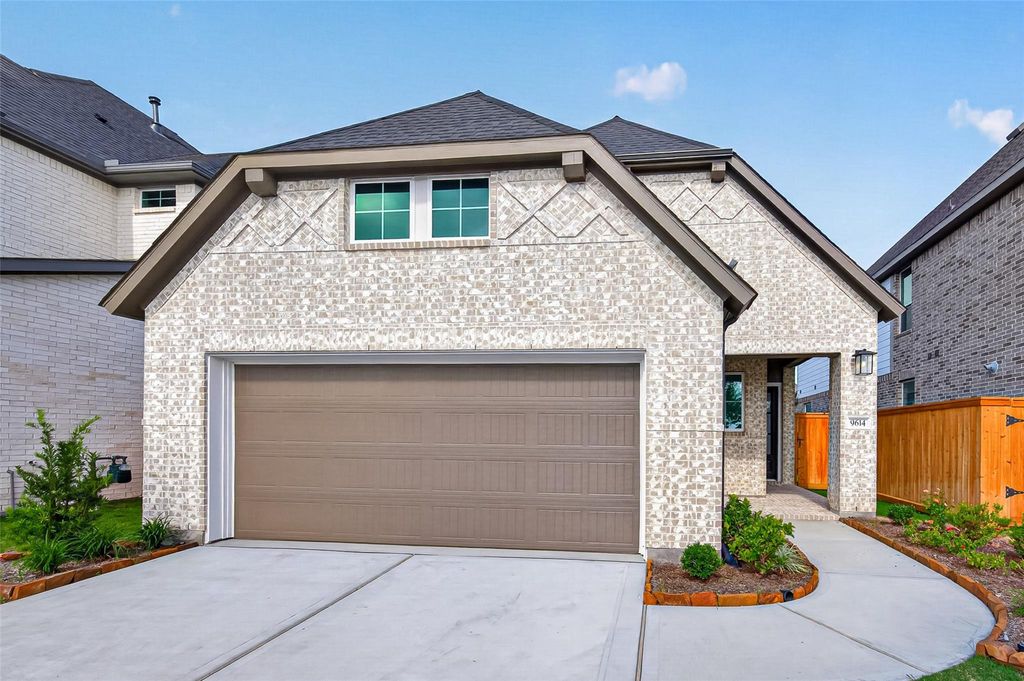 9614 Poinsettia Haven Lane, Richmond, TX 77407