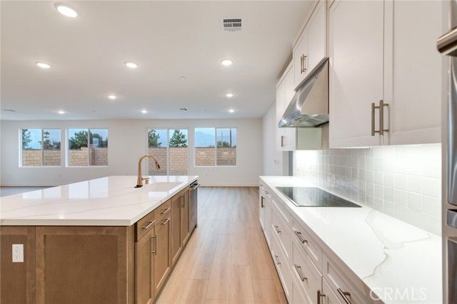 1701 Wren Avenue, Redlands, CA 92374