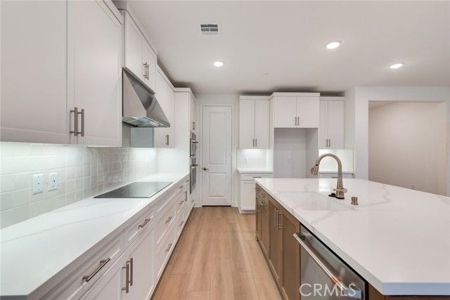 1701 Wren Avenue, Redlands, CA 92374