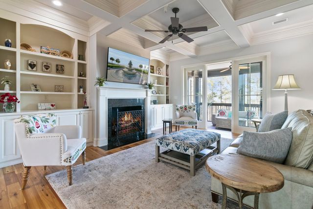 250 Island Park Drive 205, Charleston, SC 29492