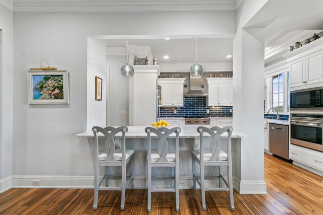 250 Island Park Drive 205, Charleston, SC 29492