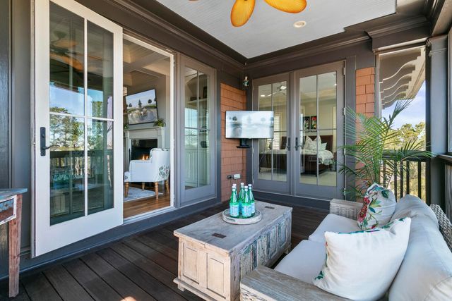 250 Island Park Drive 205, Charleston, SC 29492