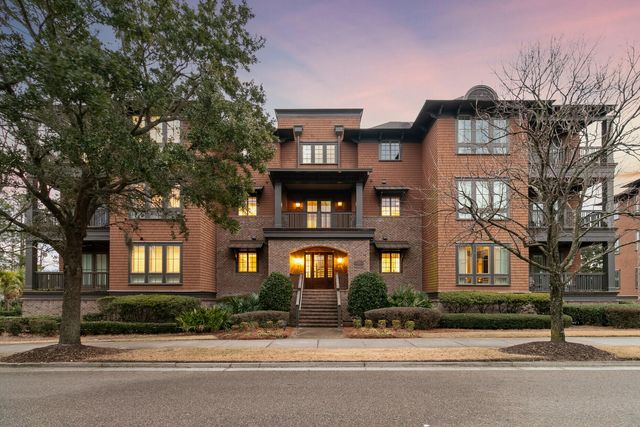 250 Island Park Drive 205, Charleston, SC 29492