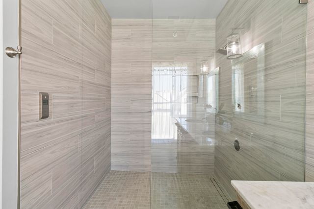 250 Island Park Drive 205, Charleston, SC 29492