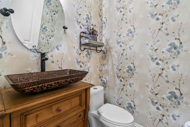 250 Island Park Drive 205, Charleston, SC 29492