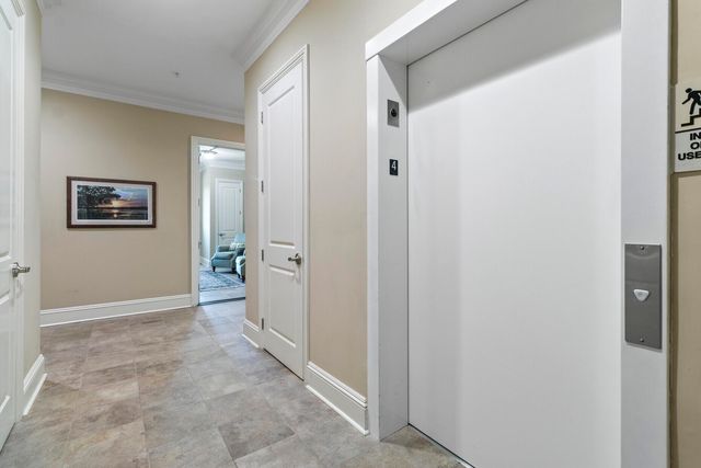 250 Island Park Drive 205, Charleston, SC 29492