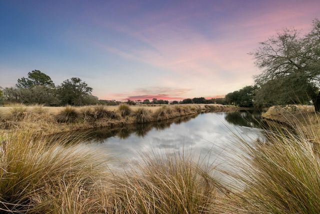 250 Island Park Drive 205, Charleston, SC 29492