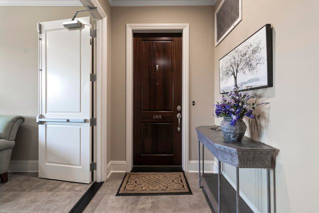 250 Island Park Drive 205, Charleston, SC 29492