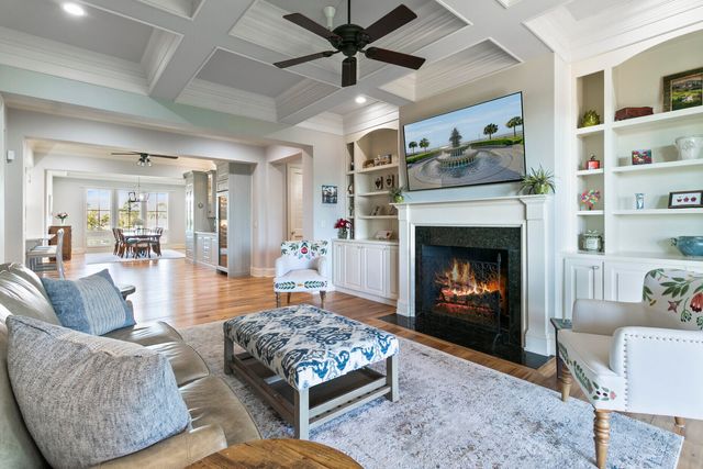 250 Island Park Drive 205, Charleston, SC 29492