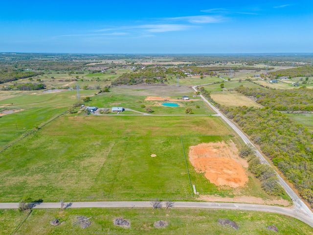 1104 Clover Drive, Poolville, TX 76487