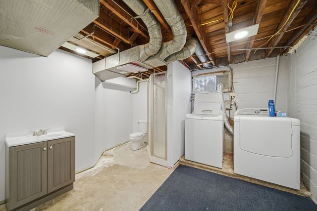 838 N Dement Avenue, Dixon, IL 61021