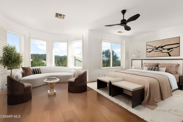 912 Blackbourne, Oak Park, CA 91377