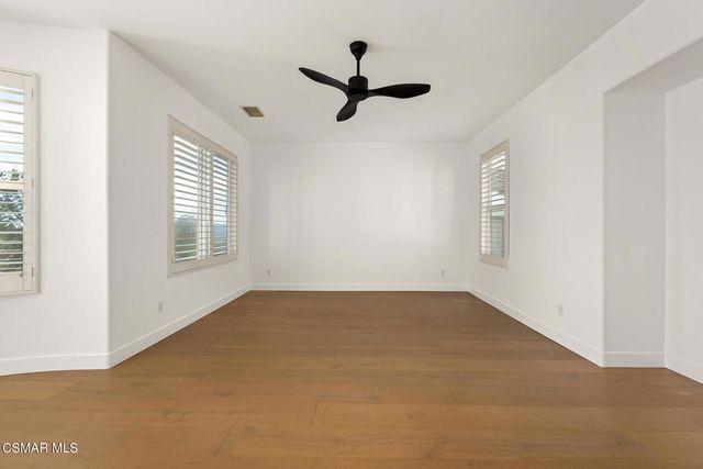 912 Blackbourne, Oak Park, CA 91377