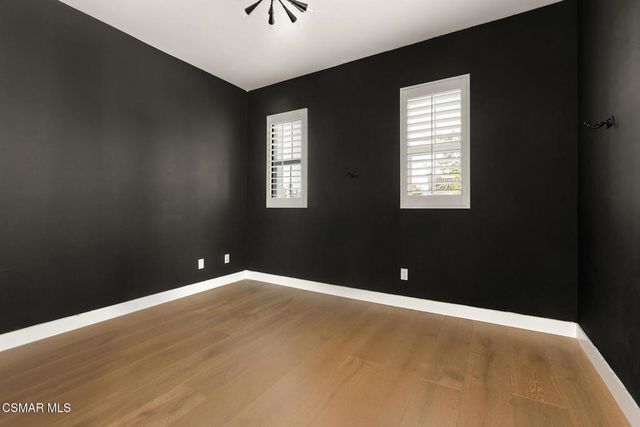 912 Blackbourne, Oak Park, CA 91377