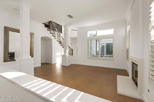 912 Blackbourne, Oak Park, CA 91377