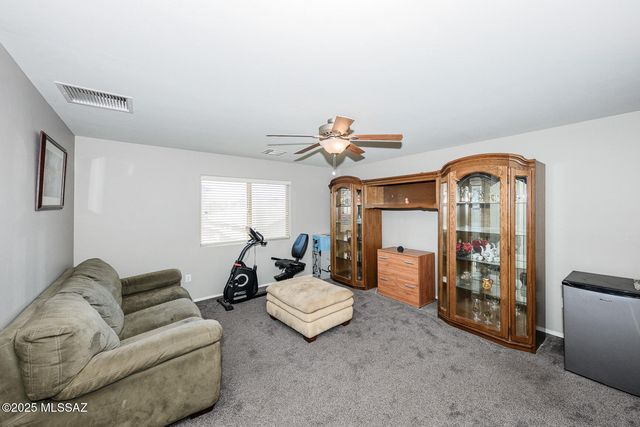 10576 E River Stone Court, Tucson, AZ 85747