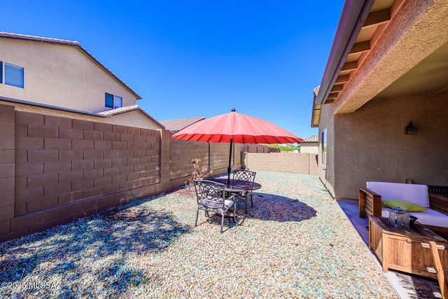 10576 E River Stone Court, Tucson, AZ 85747