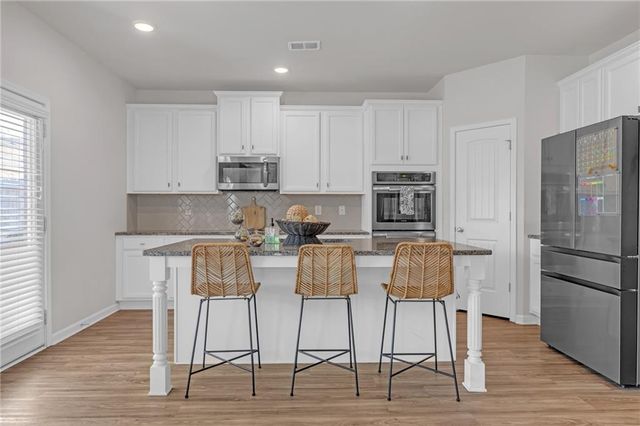 172 Expedition Drive, Ellenwood, GA 30294