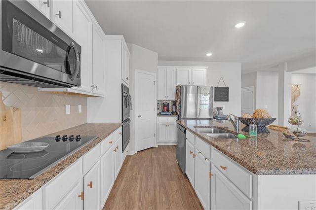 172 Expedition Drive, Ellenwood, GA 30294