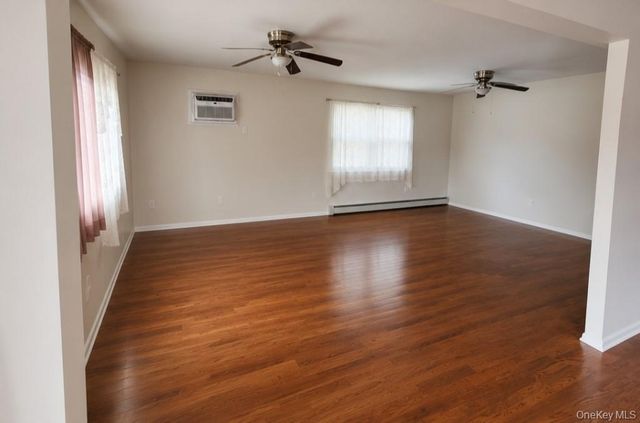 13743 219th Street, Laurelton, NY 11413
