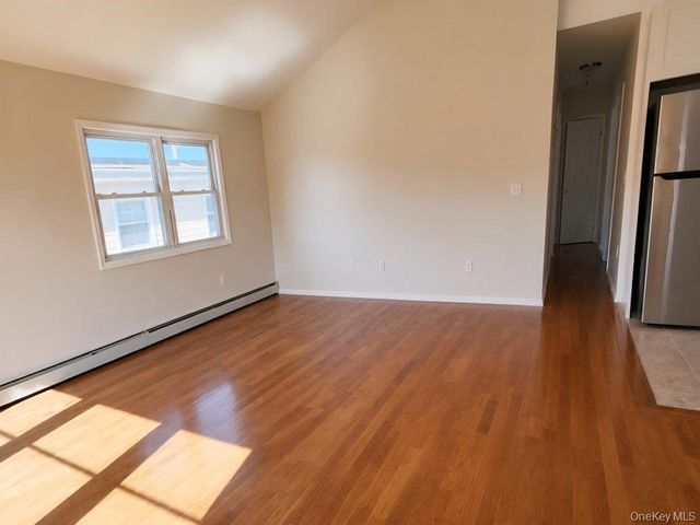 13743 219th Street, Laurelton, NY 11413
